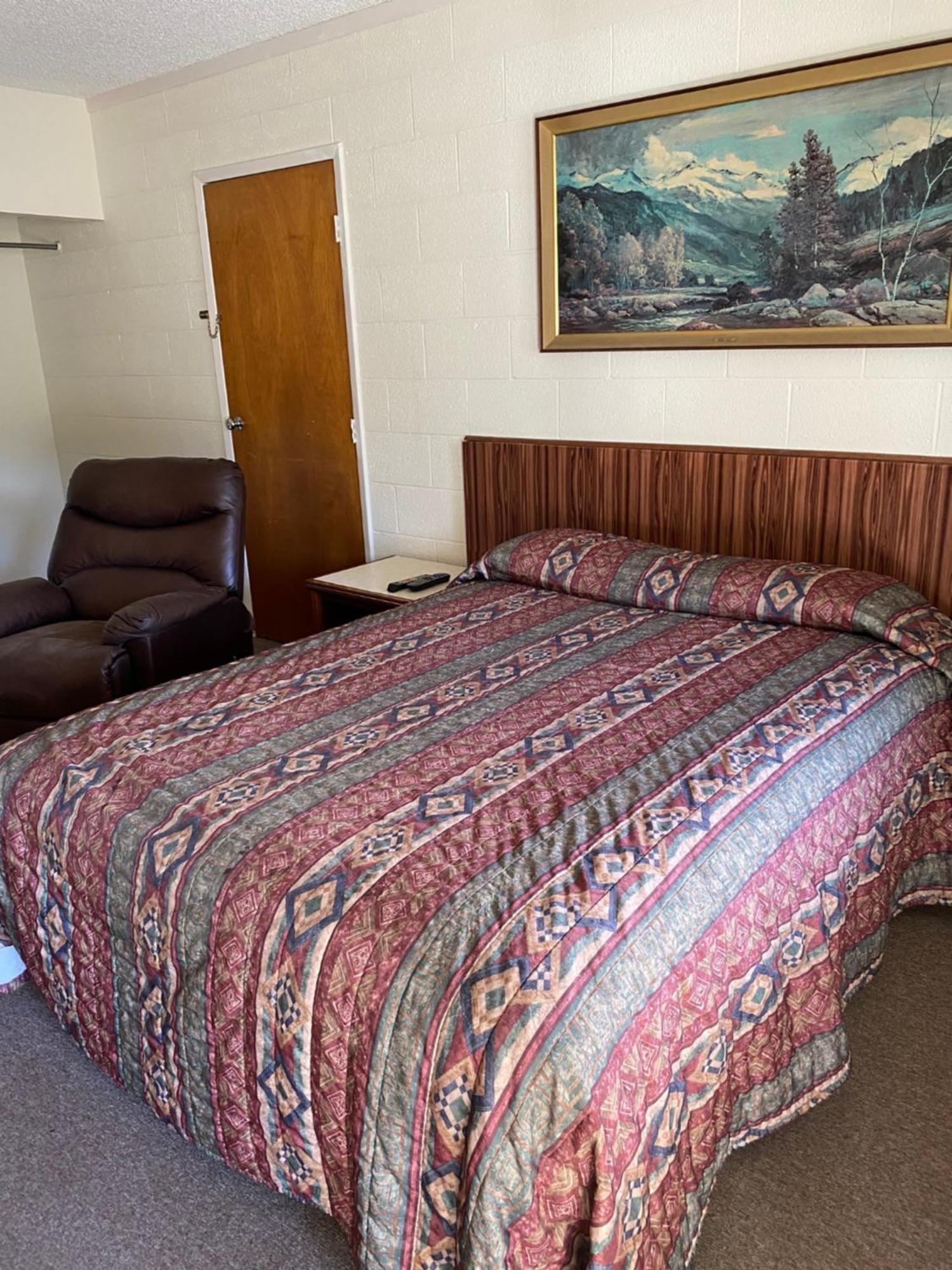 Forest Lodge Motel Happy Camp Exterior foto